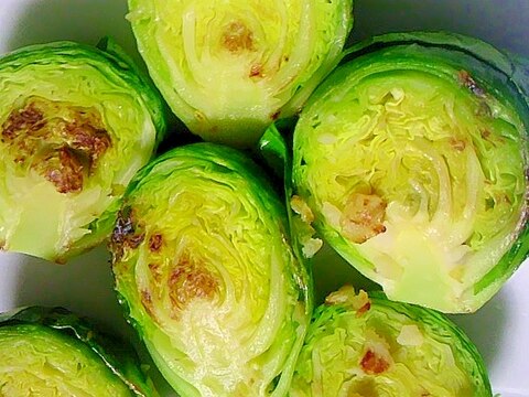 芽キャベツのガーリックバター焼き